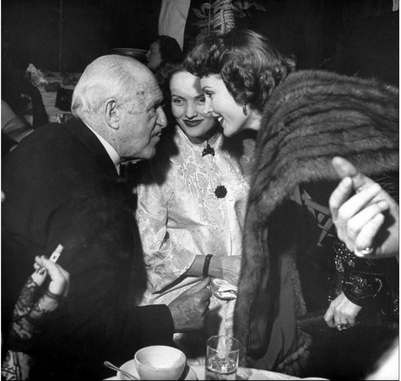 1948-12-31-Sam_Spiegel-New_Years_Party-by_peter_stackpole-Charles_Mendl-Mrs_Reginald_Gardiner-Zsa_Zsa_Gabor