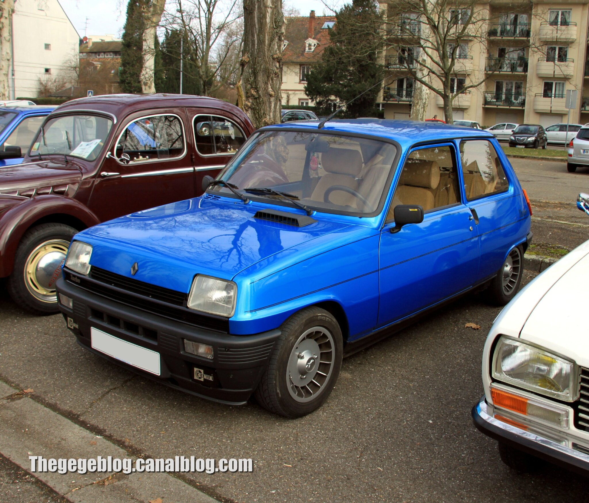 Renault 5 alpine turbo (Retrorencard mars 2013) 01