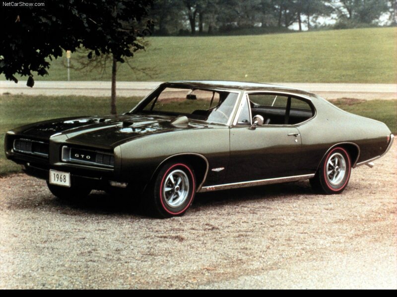 Pontiac-GTO_1968_800x600_wallpaper_01