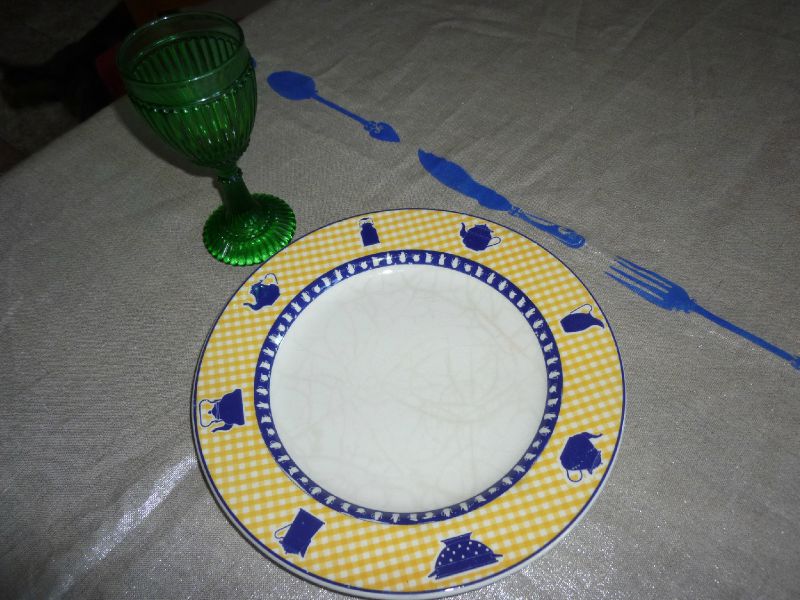Nappe décorée au pochoir