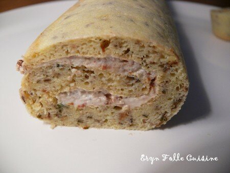 roule_parmesan_origan_creme_tomates_sechees1
