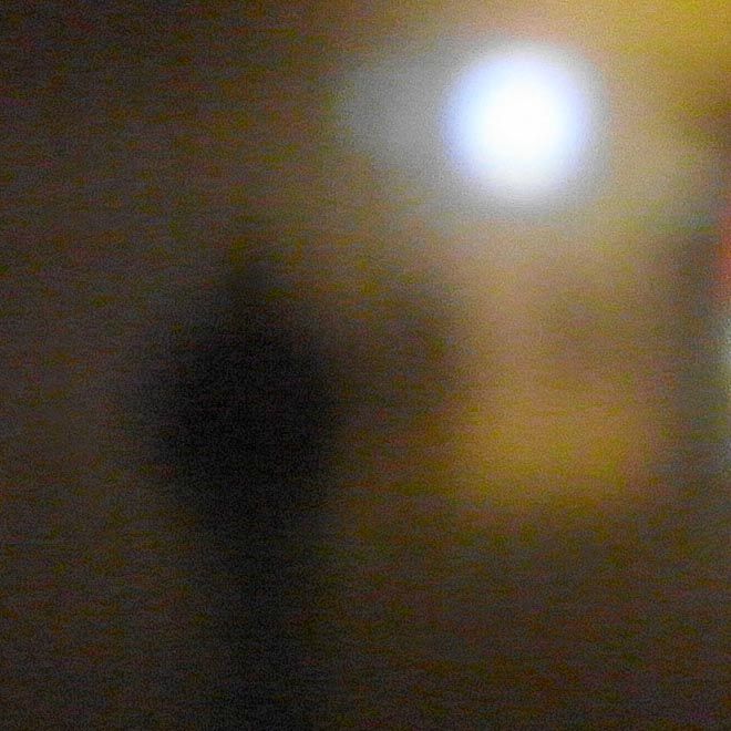 nuit brouillard silhouette carré