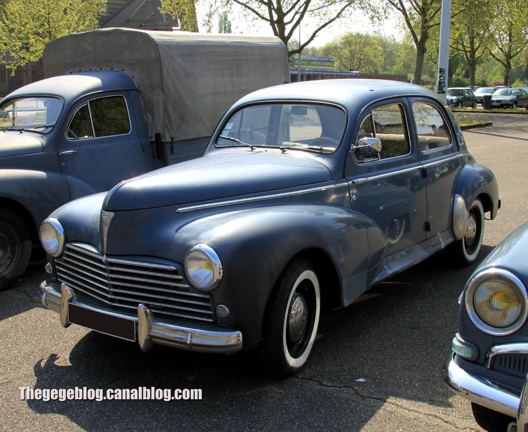 Peugeot 203 berline (Retrorencard mai 2013) 01