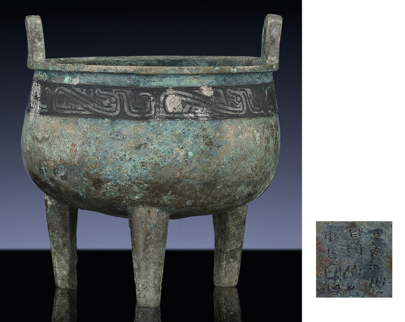A very rare bronze ritual tripod food vessel, ding, Western Zhou dynasty, 10th century BC