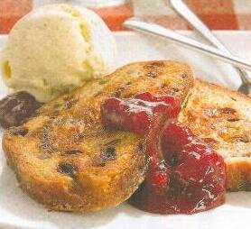 pain perdu à la confiture de fruits rouges