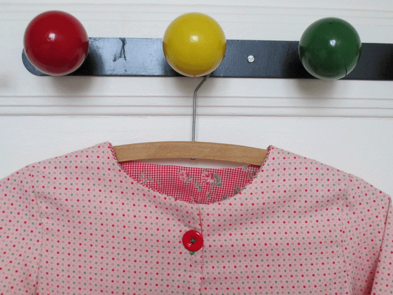 pyjama rose bouton