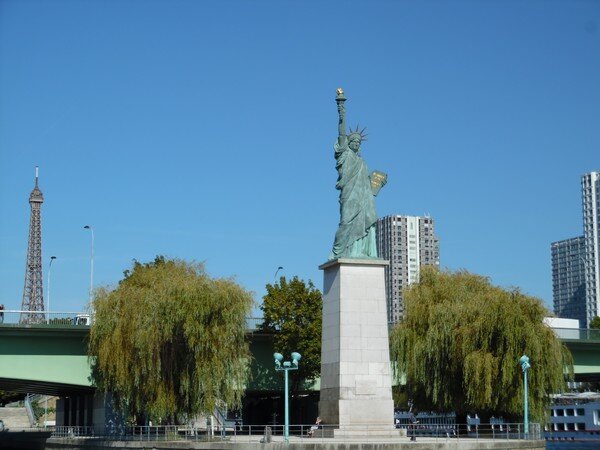 2015_Paris_Promenade_en_bateau_bus_28