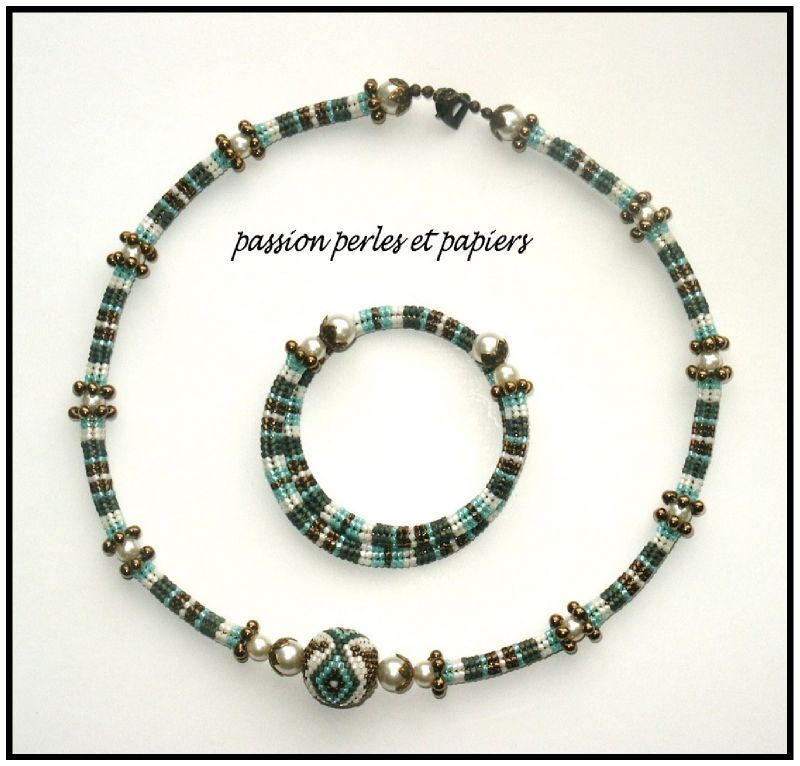 collier et bracelet herringbone vert bronze crème
