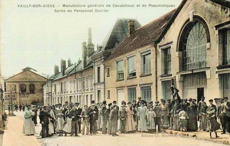 CPA Vailly sur Aisne Usine