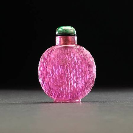 A_pink_tourmaline_snuff_bottle2