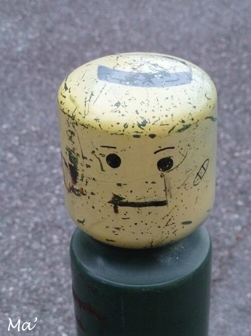 150206_street_art_lego3