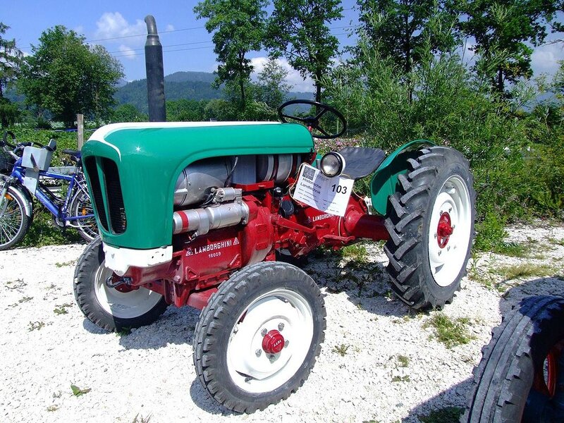 1024px-Lamborghini_22PS_1951