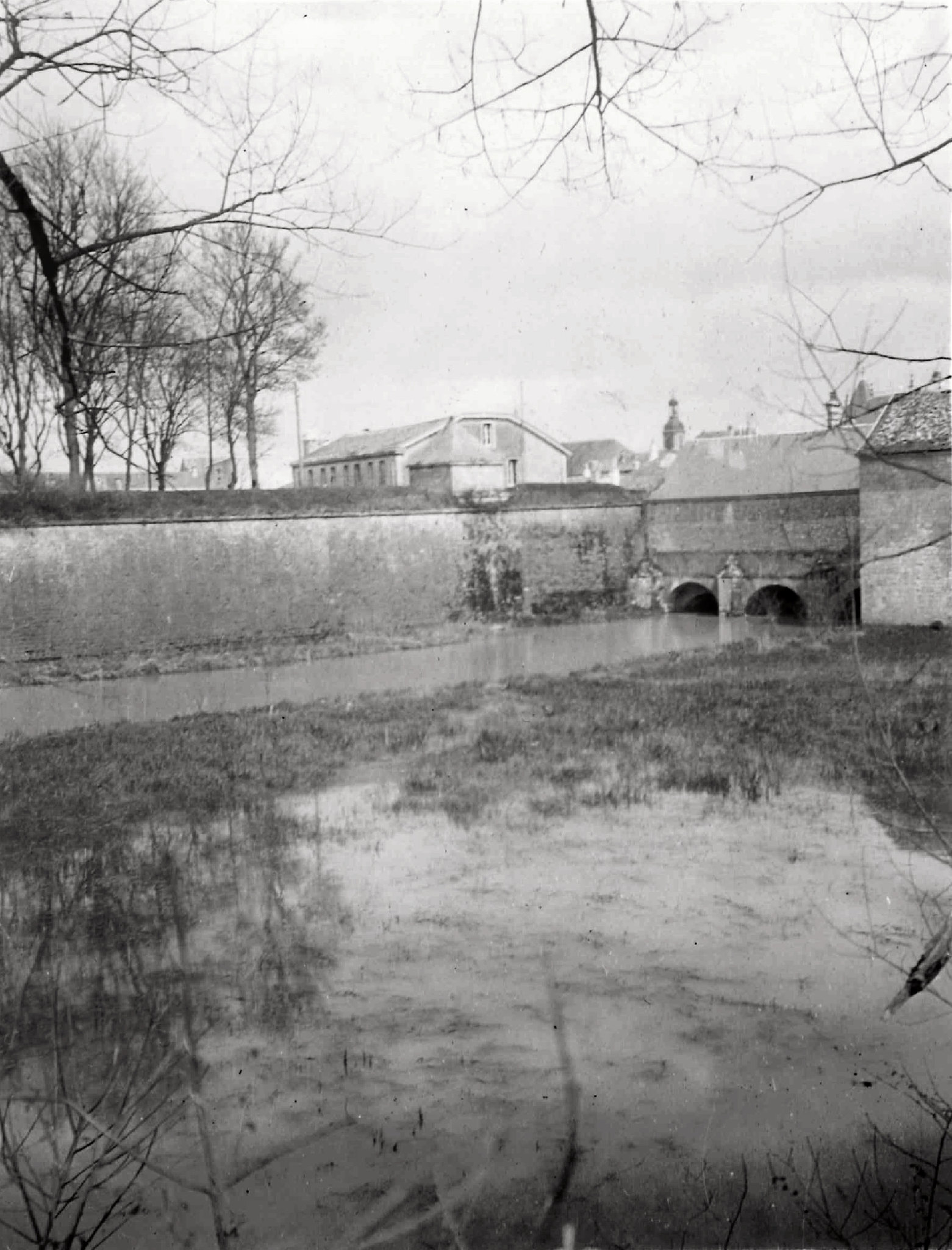 Album R. Verney p.120 gauche