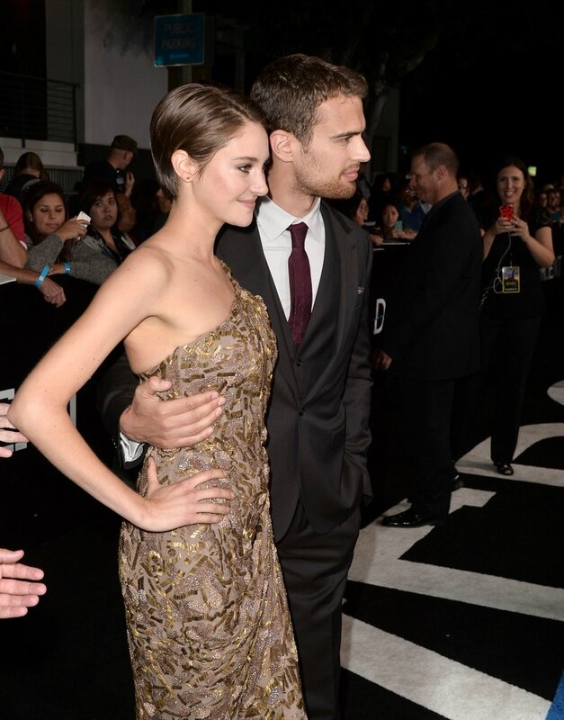 Shailene and Theo Divergent Premiere 02