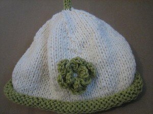 echarpe_bonnet_fleur_verte_002
