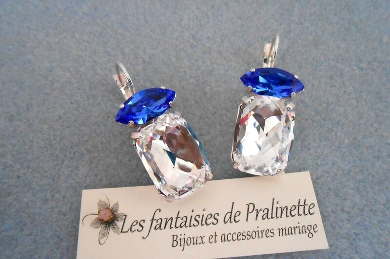 bijoux-mariage-boucles-d-oreilles-duo-de-cristal-baguette-bleu-roi