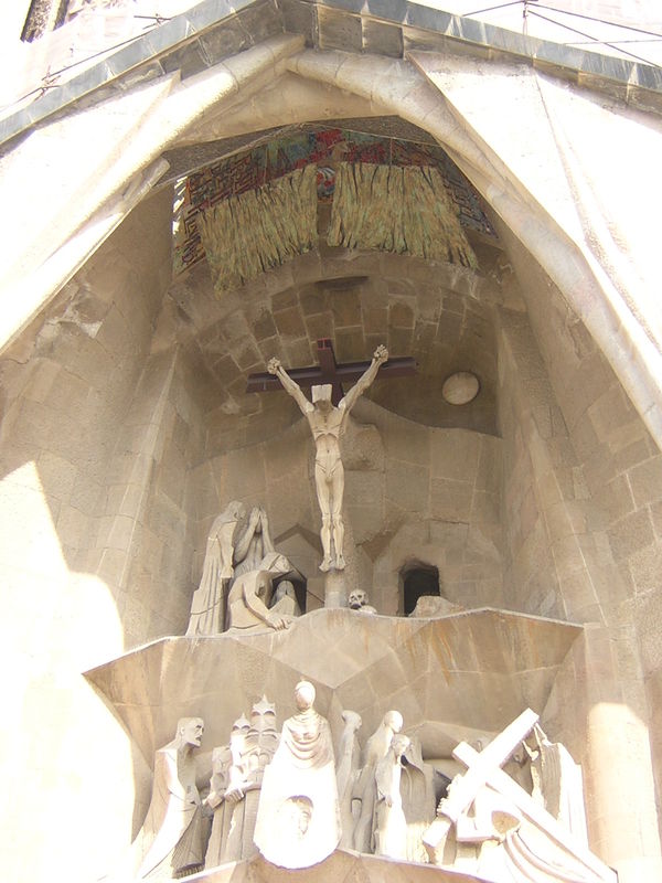 BARCELONE - LA SAGRADA FAMILIA - DÉTAIL