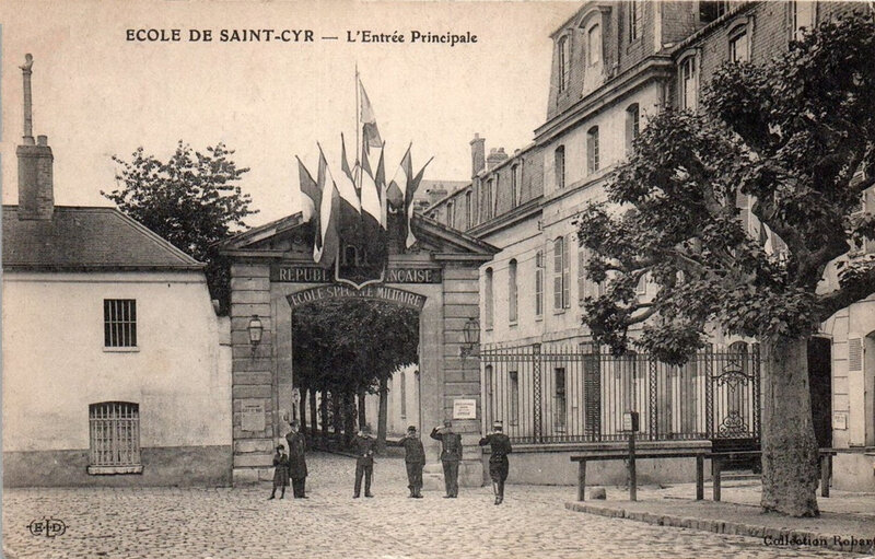 CPA L'Ecole Saint Cyr Entrée