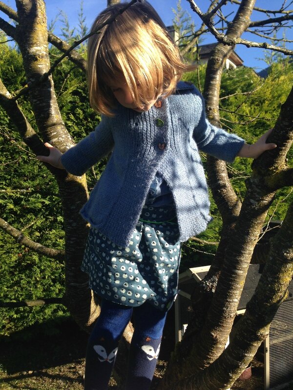 En tout cas, validée pour grimper à l'arbre !