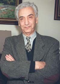 Hocine_A_t_Ahmed__chef_du_FFS_2