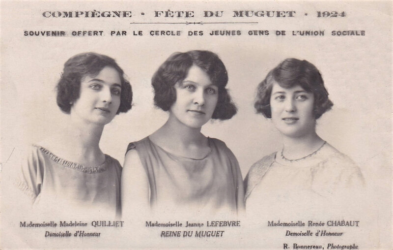 CPA Compiègne Reine Fête du muguet