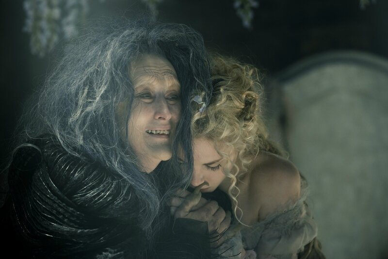 into-the-woods-meryl-streep-mackenzie-mauzy1