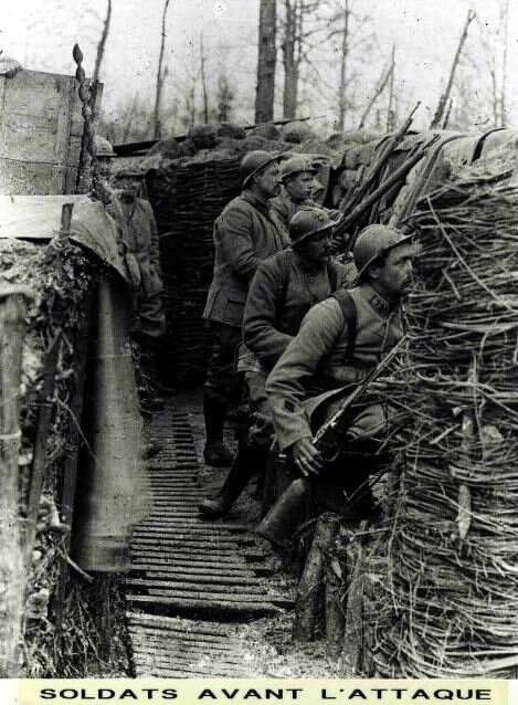 Soldats dans une tranchée