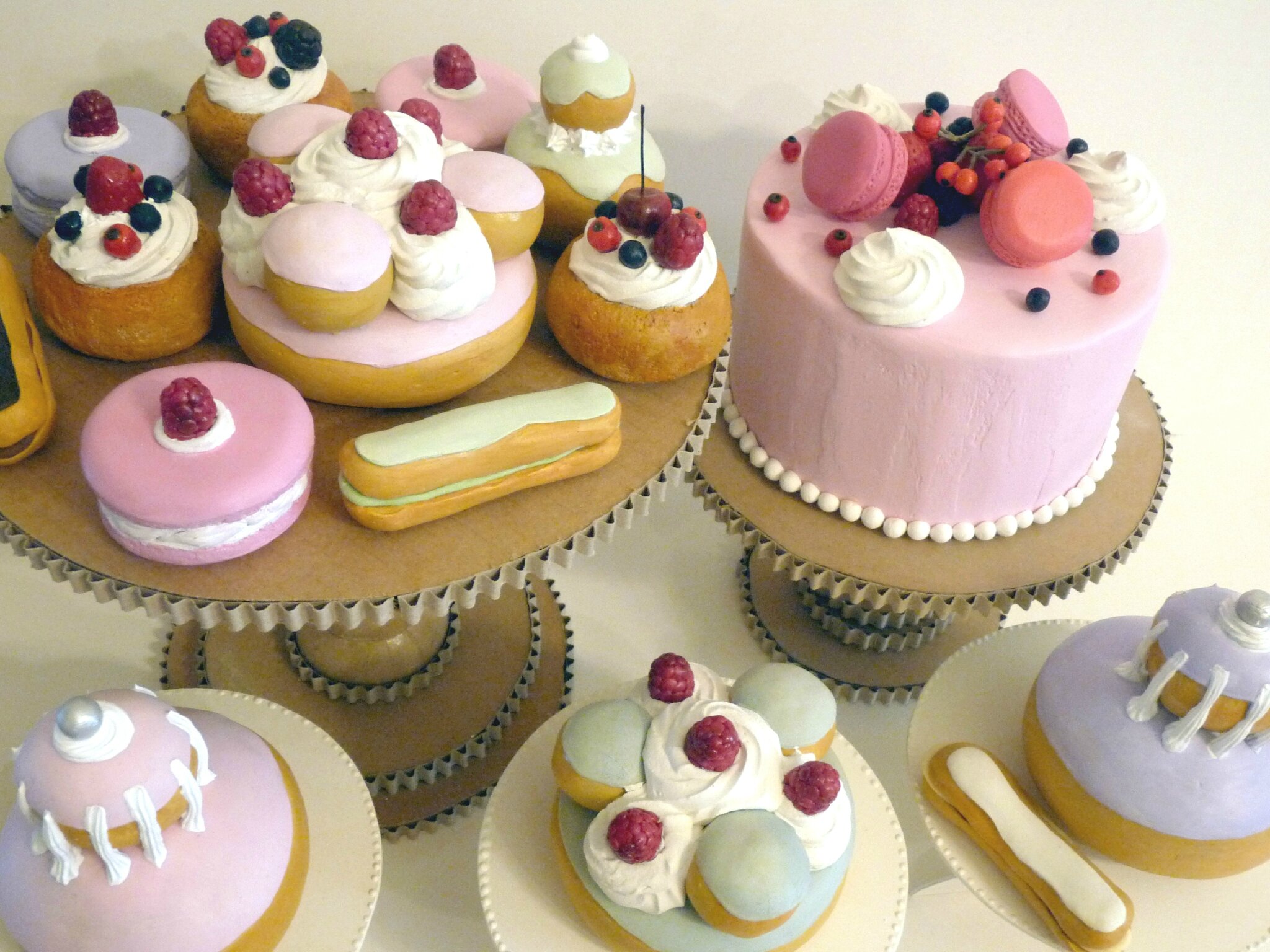 Buffet de pâtisseries, esprit XVIIIe , Marie Antoinette