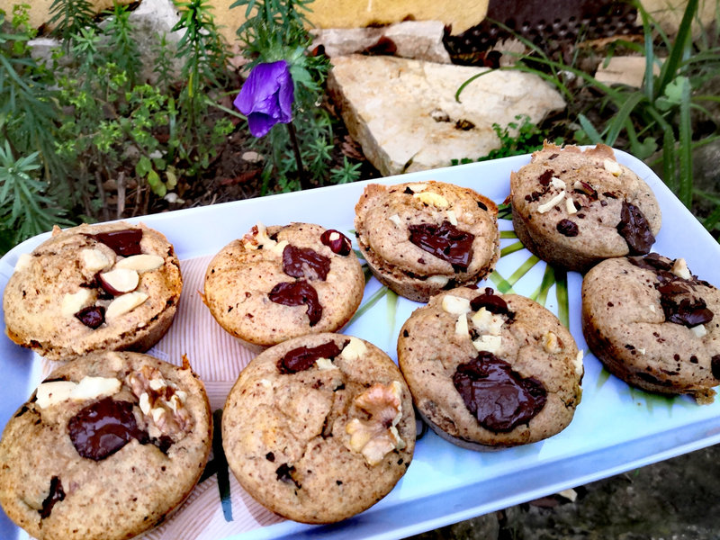 Muffins sans oeuf à la farine complète aux pépites de chocolat et aux noisettes 05