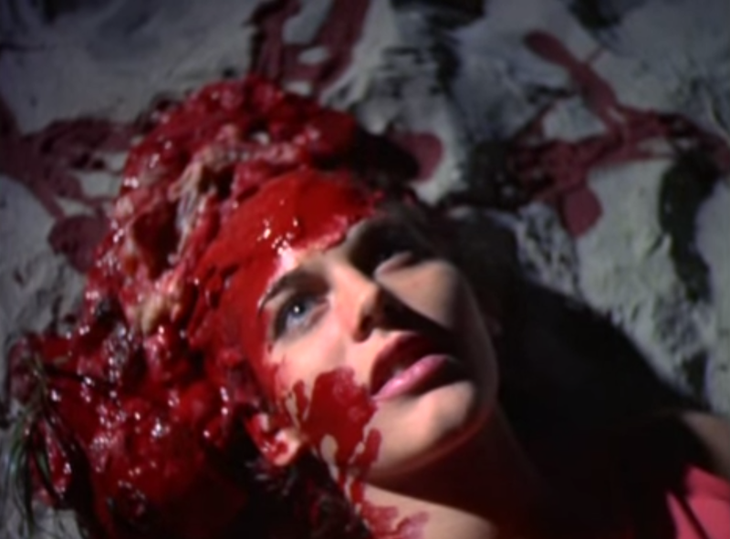 blood-feast-1963-beach-gore