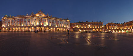 20080316195614_panorama_place_capitole