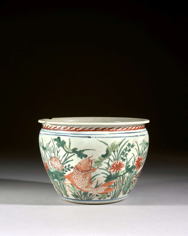 A small wucai porcelain jardiniere, Qing dynasty, Kangxi period (1662-1722)