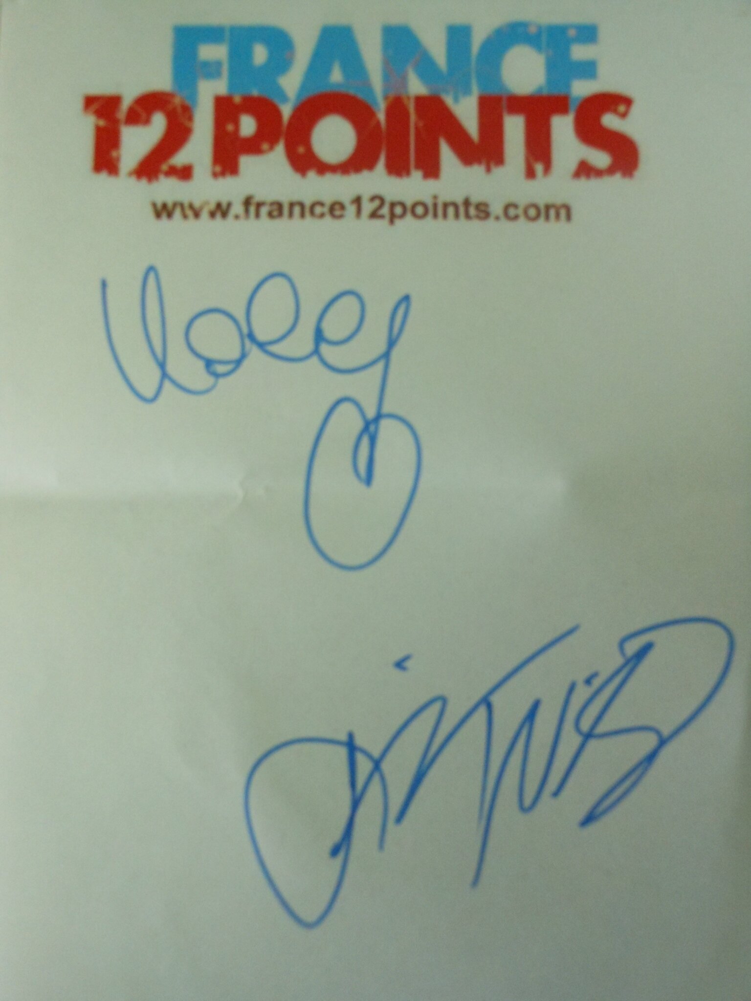 684 - Autographe Valentina Monetta & Jimmie WIlson