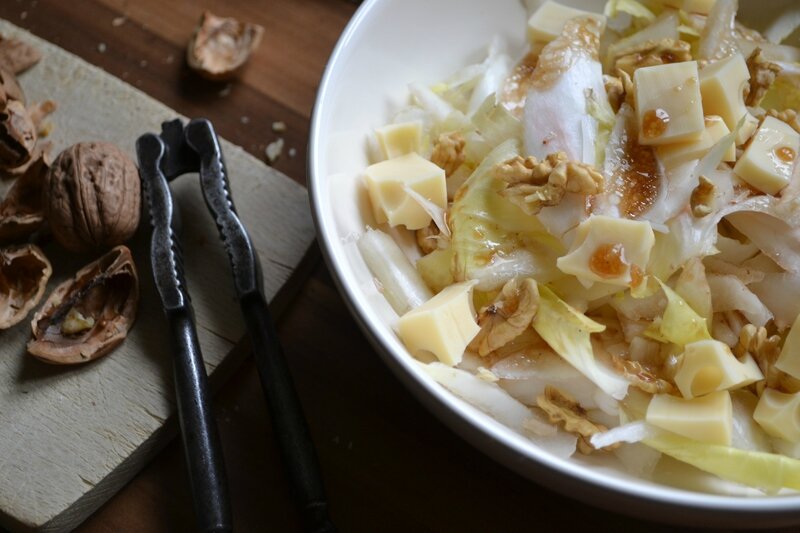 Salade d'endives à l'emmental et aux noix (6)