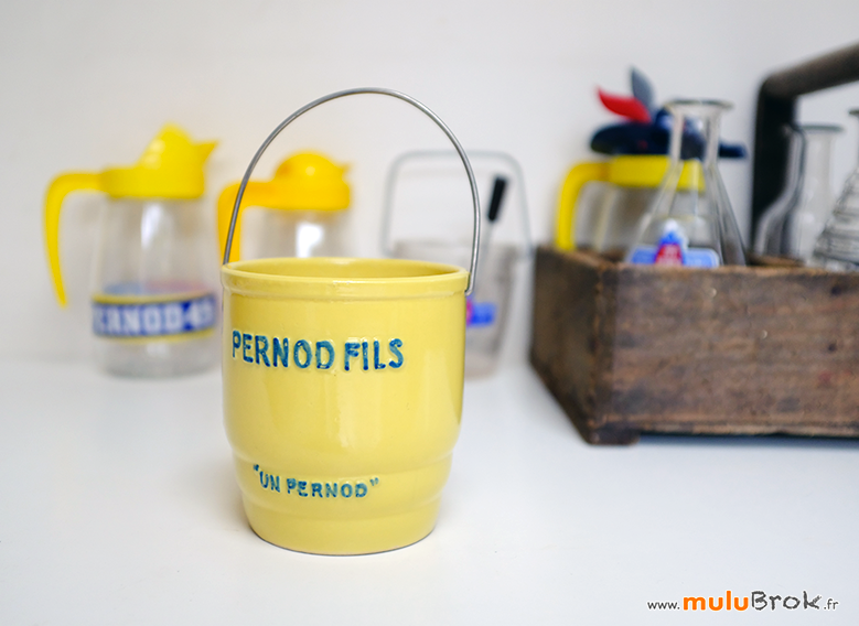 UN-PERNOD-Fils-Saint-Uze-1-muluBrok-Objet-Pub