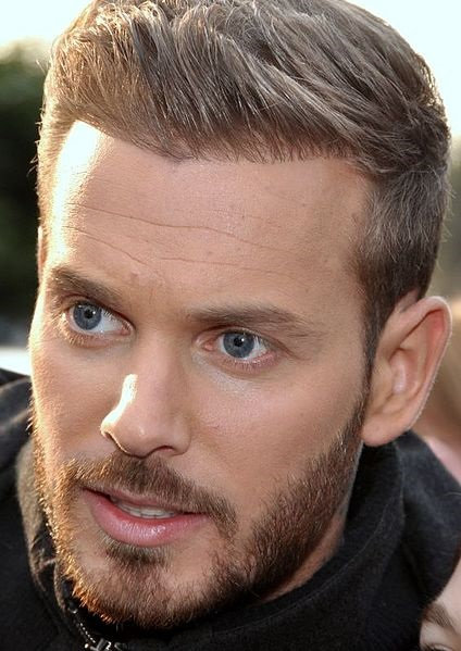 Le chanteur M. Pokora