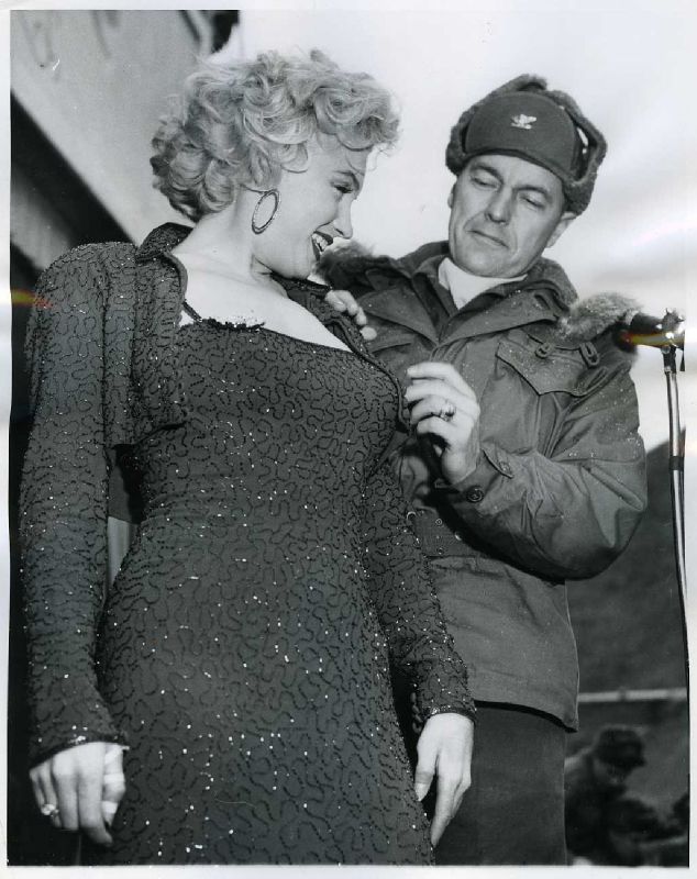 1954-02-17-korea-grenadier_palace-stage-160th_infantry_regiment-with_col_johnEkelly-by_walt_durrell-2b