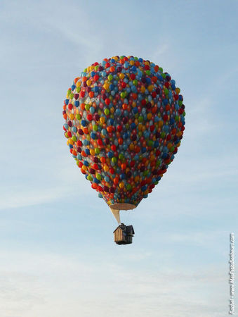 la_haut_montgolfiere_pixar_chambley_2009_envol_4