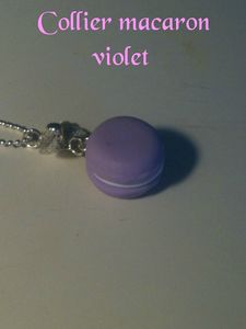 collier macaron à la violette
