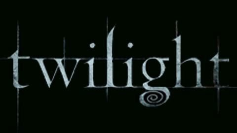 twilight-4-prochain-film-sera-hot-L-1