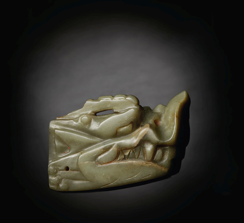 2019_NYR_16950_0830_000(the_junkunc_jade_dragon_head_an_exceptionally_rare_and_highly_importan)