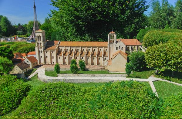 Basilique Sainte Madeleine De Vezelay_1_1