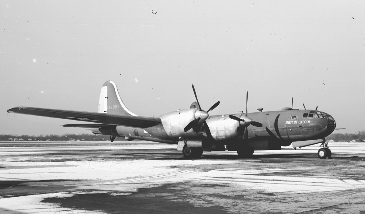 Boeing-GM_XB-39_41-36954_(5412707154)