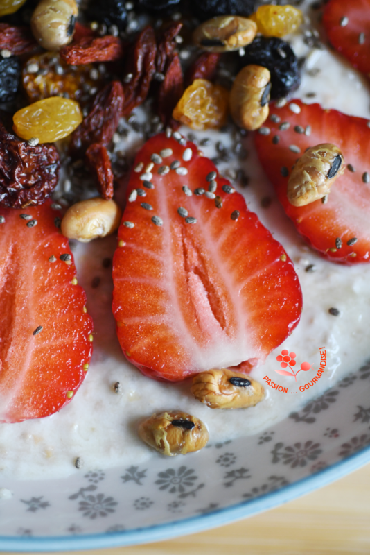 Crème Budwig, fraises, fruits secs & graines_5