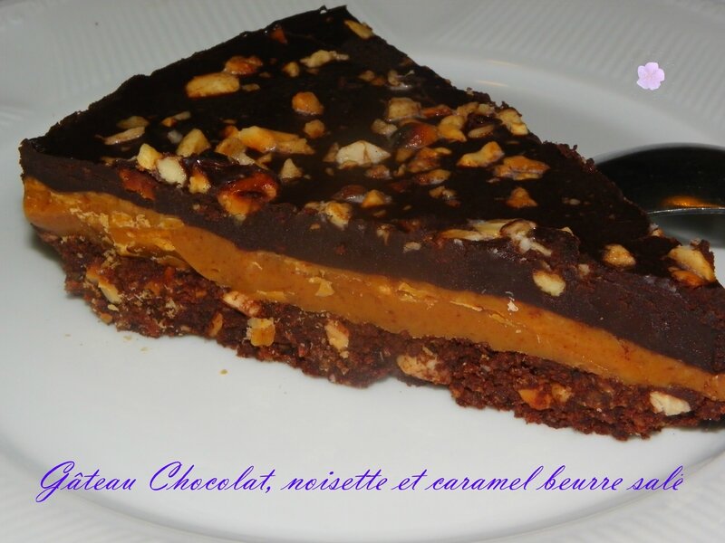 Gâteau Chocolat Noisette et Caramel Beurre Salé 05
