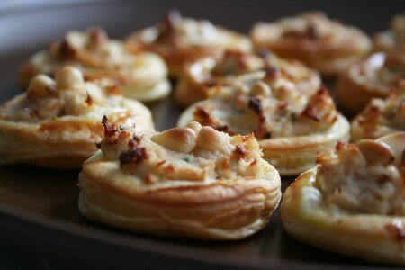 Mini feuilletés au thon et au Boursin recettes Tarte tomates cerises thon et boursin
