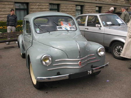 Renault4CVav2