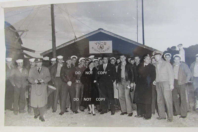 1954-02-11-japan-3-airport_Iwakuni-base-010-1a