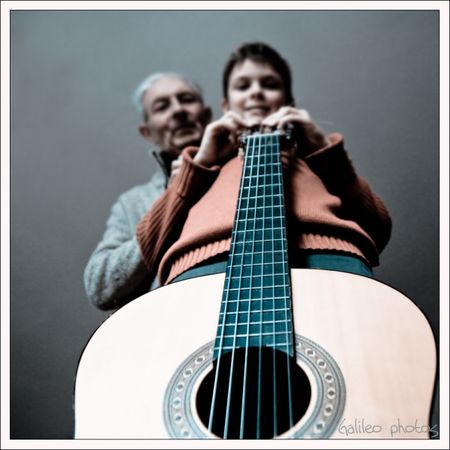 thumb_guitar_grand_father_and_son