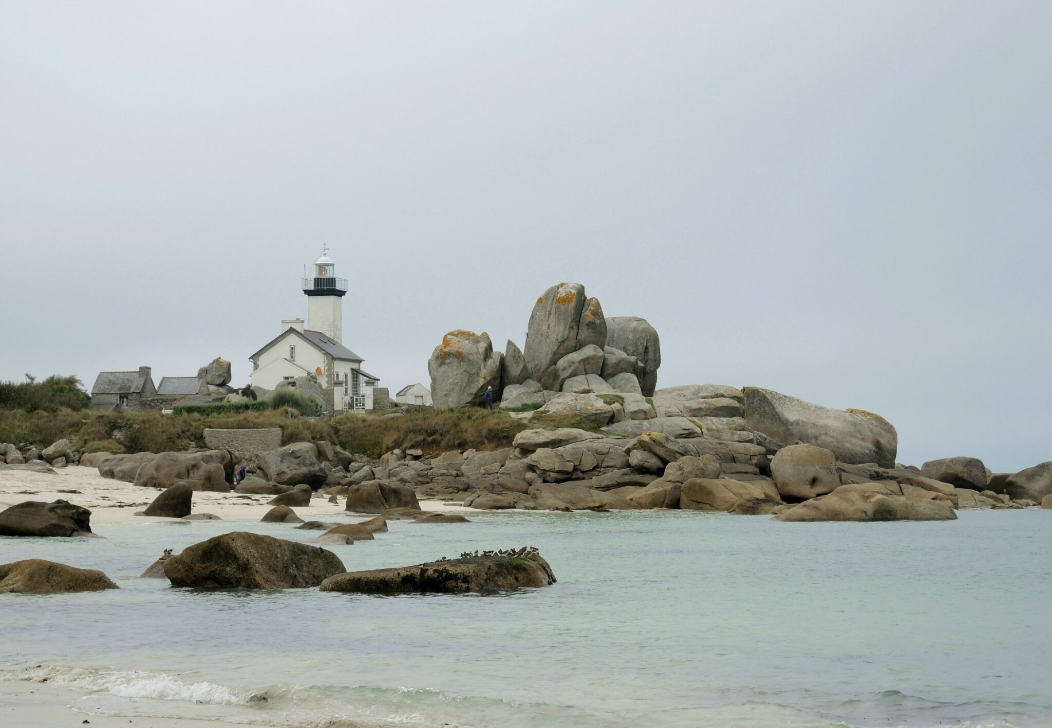 Brignogan-Plage, phare de Pontusval (29)